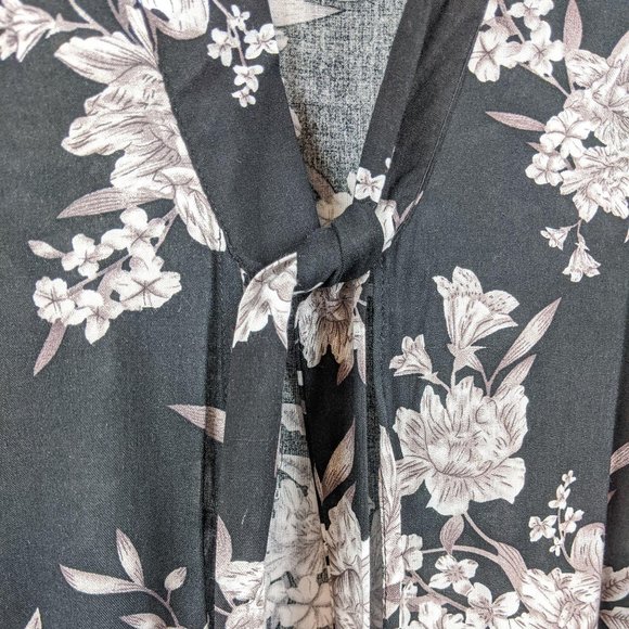 Spiritual Gangster Maya Floral Kimono Robe OS - Picture 9 of 12